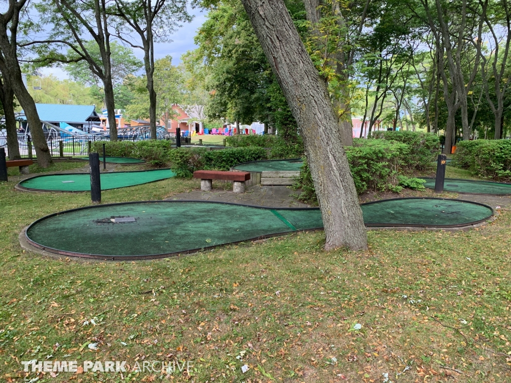 Miniature Golf at Centreville Amusement Park