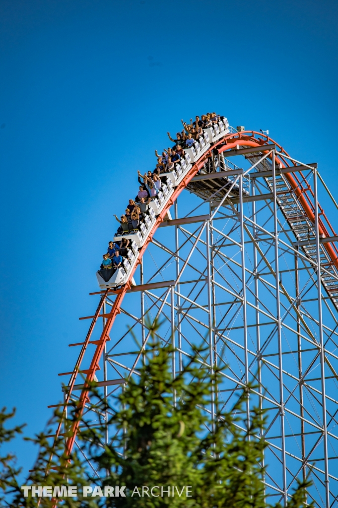 Magnum XL 200 at Cedar Point