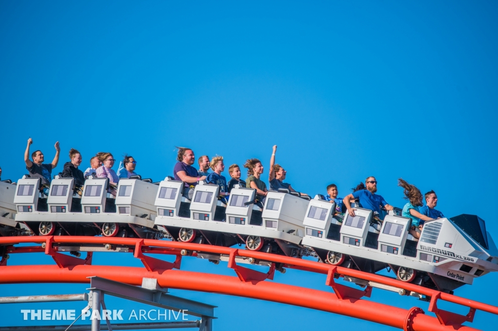 Magnum XL 200 at Cedar Point
