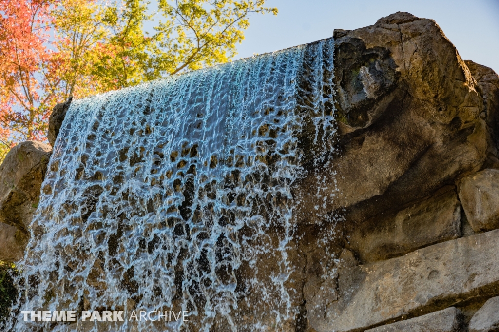 Bonfante Falls at Gilroy Gardens