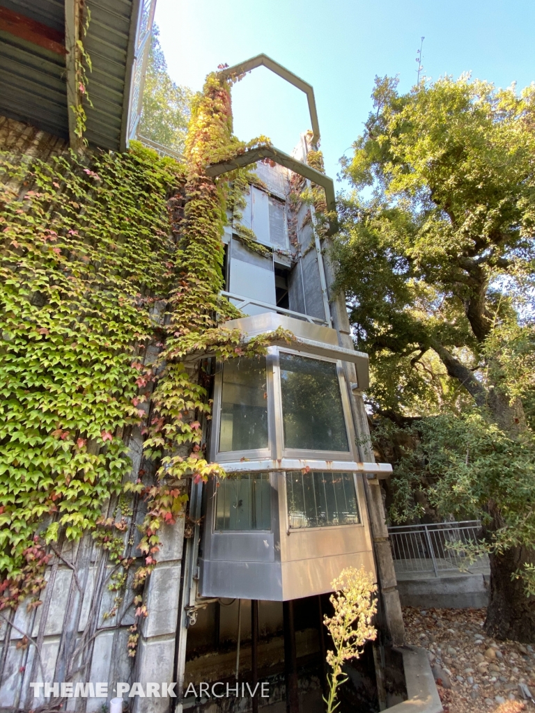 Bonfante Falls at Gilroy Gardens