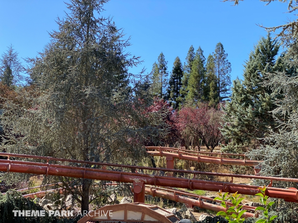 Quicksilver Express at Gilroy Gardens