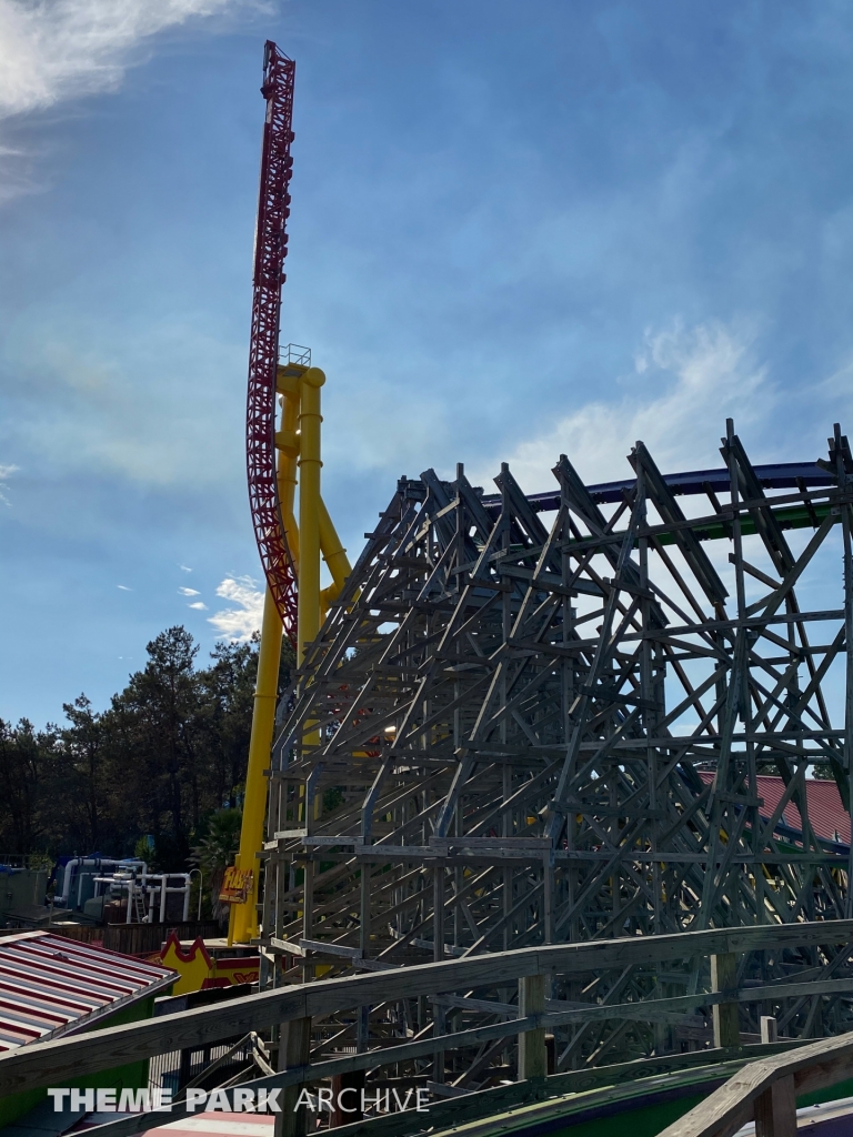 The Flash: Vertical Velocity at Six Flags Discovery Kingdom