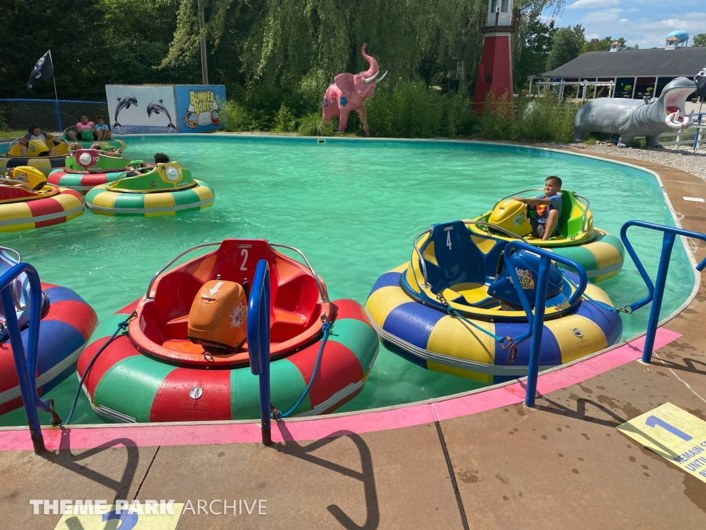 Bumper Boats at Sluggers & Putters Amusement Park