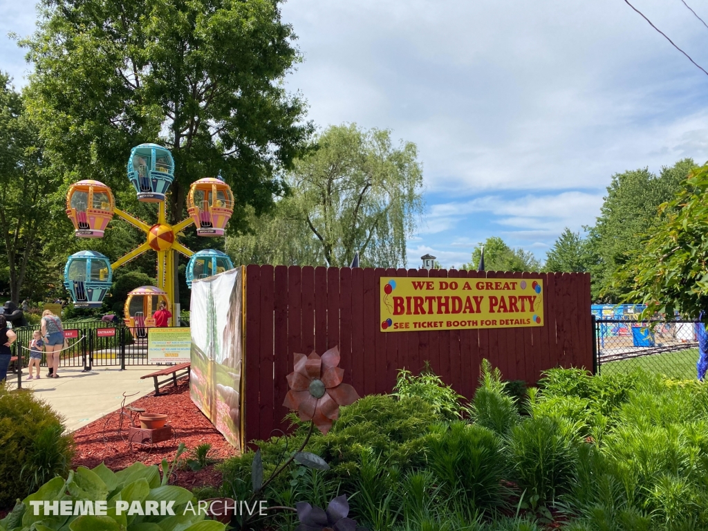 Professor Marvel's Ferris Wheel at Sluggers & Putters Amusement Park