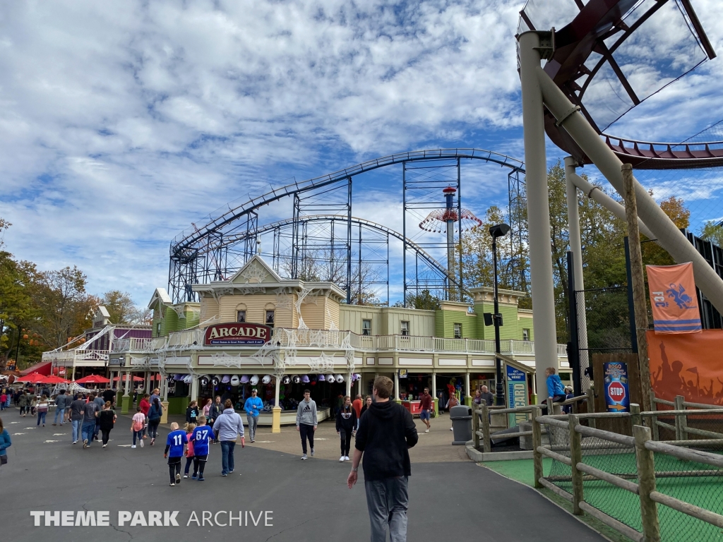 Rivertown at Kings Island