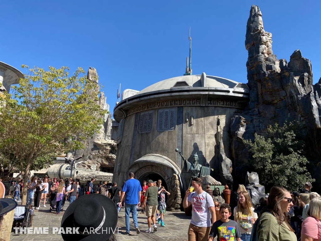 Star Wars: Galaxy's Edge at Disney California Adventure