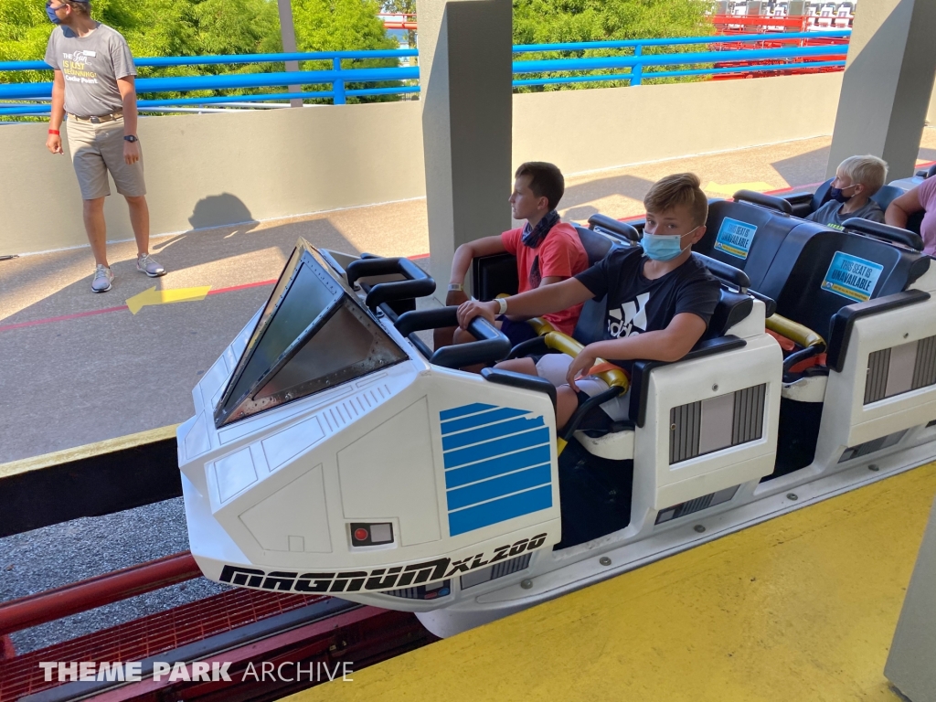 Magnum XL 200 at Cedar Point