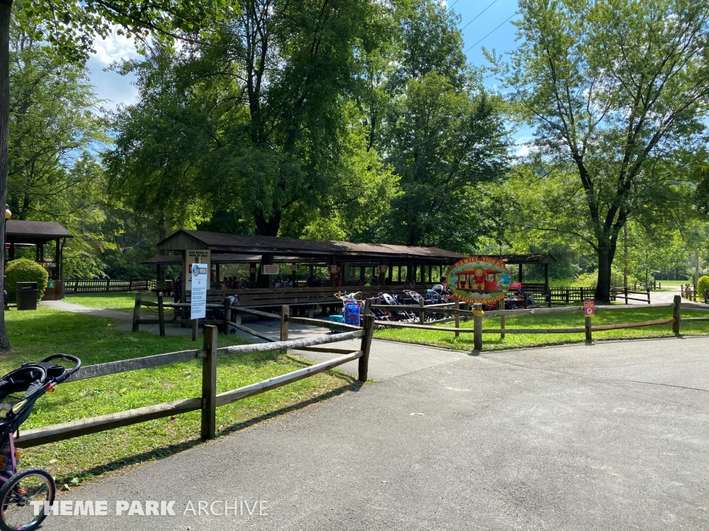 Daniel Tiger's Neighborhood at Idlewild and SoakZone