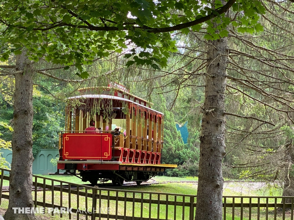 Daniel Tiger's Neighborhood at Idlewild and SoakZone