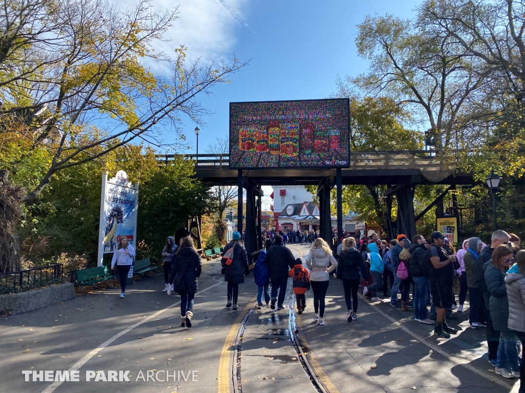 Carousel Plaza at Six Flags Great America