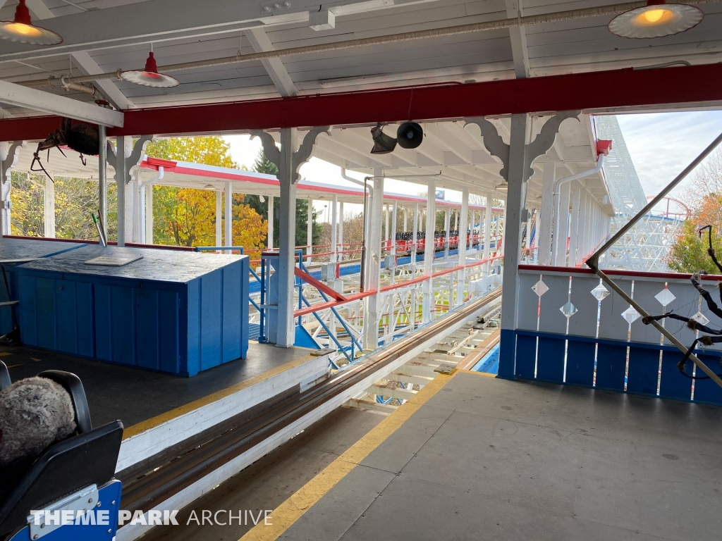 American Eagle at Six Flags Great America
