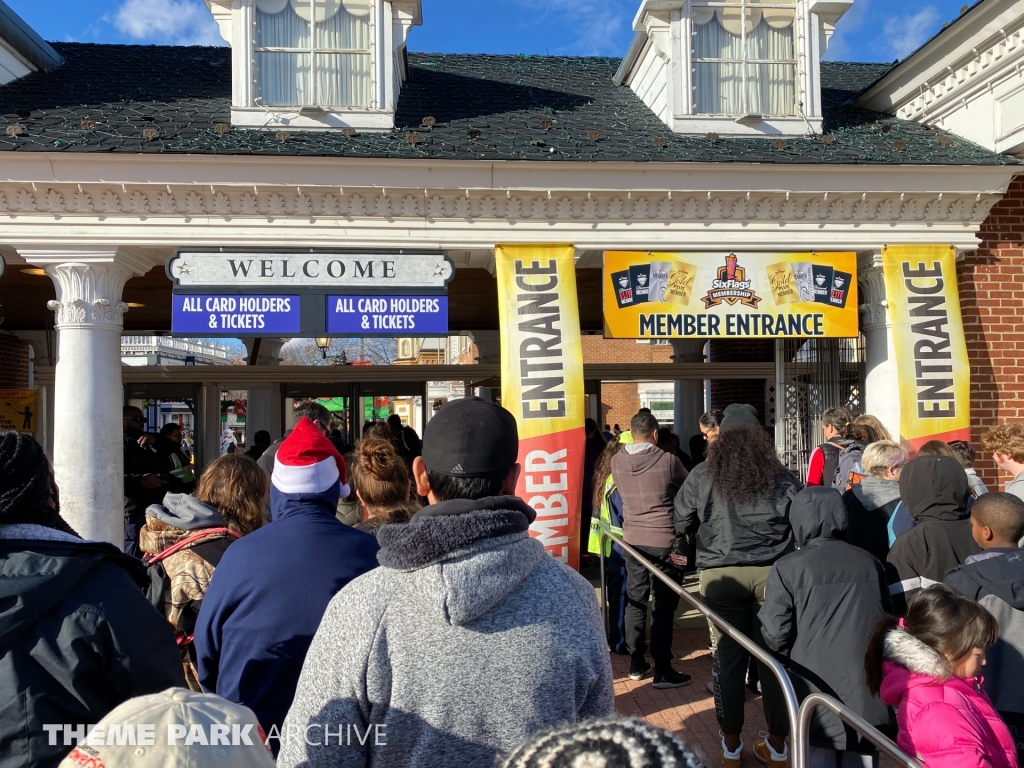 Entrance at Six Flags America