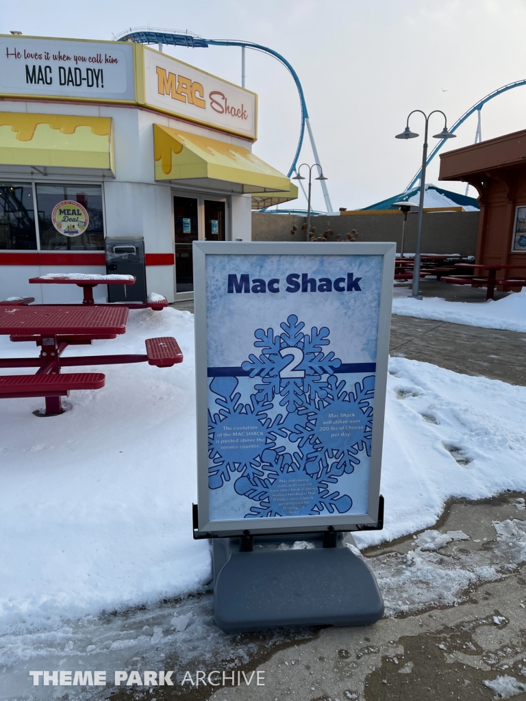 Pink's Hot Dogs at Cedar Point