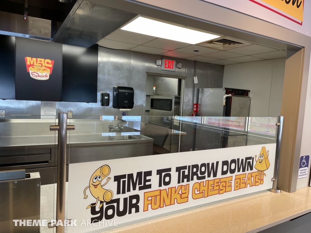 Pink's Hot Dogs at Cedar Point