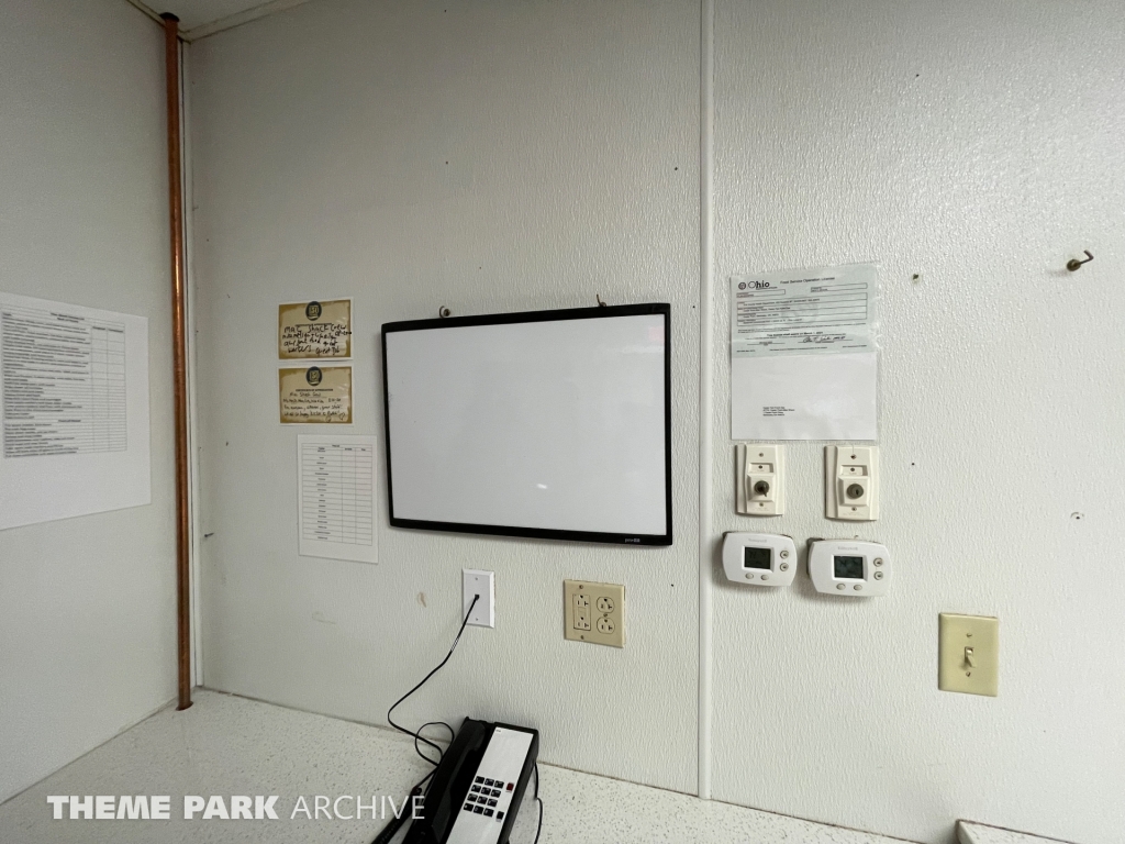 Pink's Hot Dogs at Cedar Point