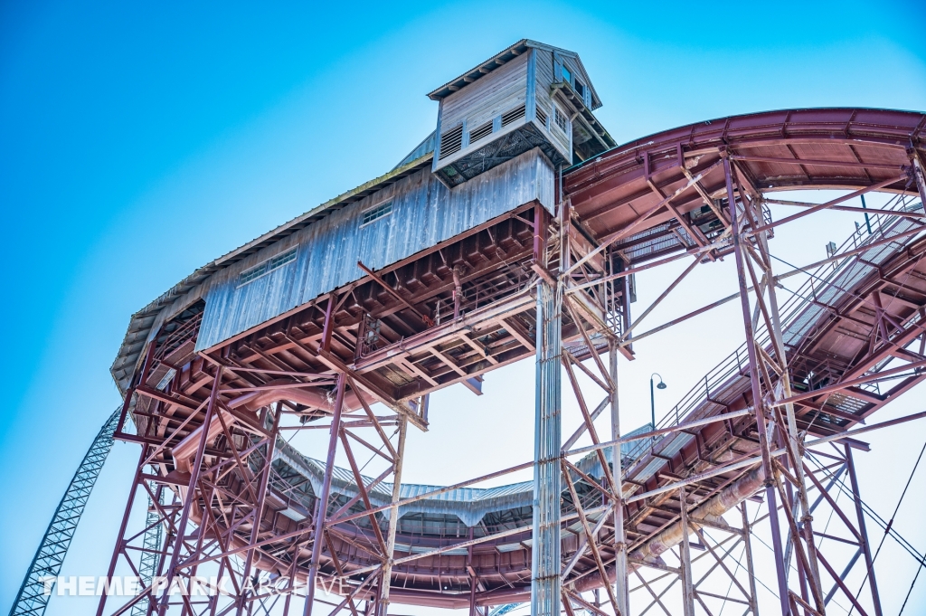 Snake River Falls at Cedar Point