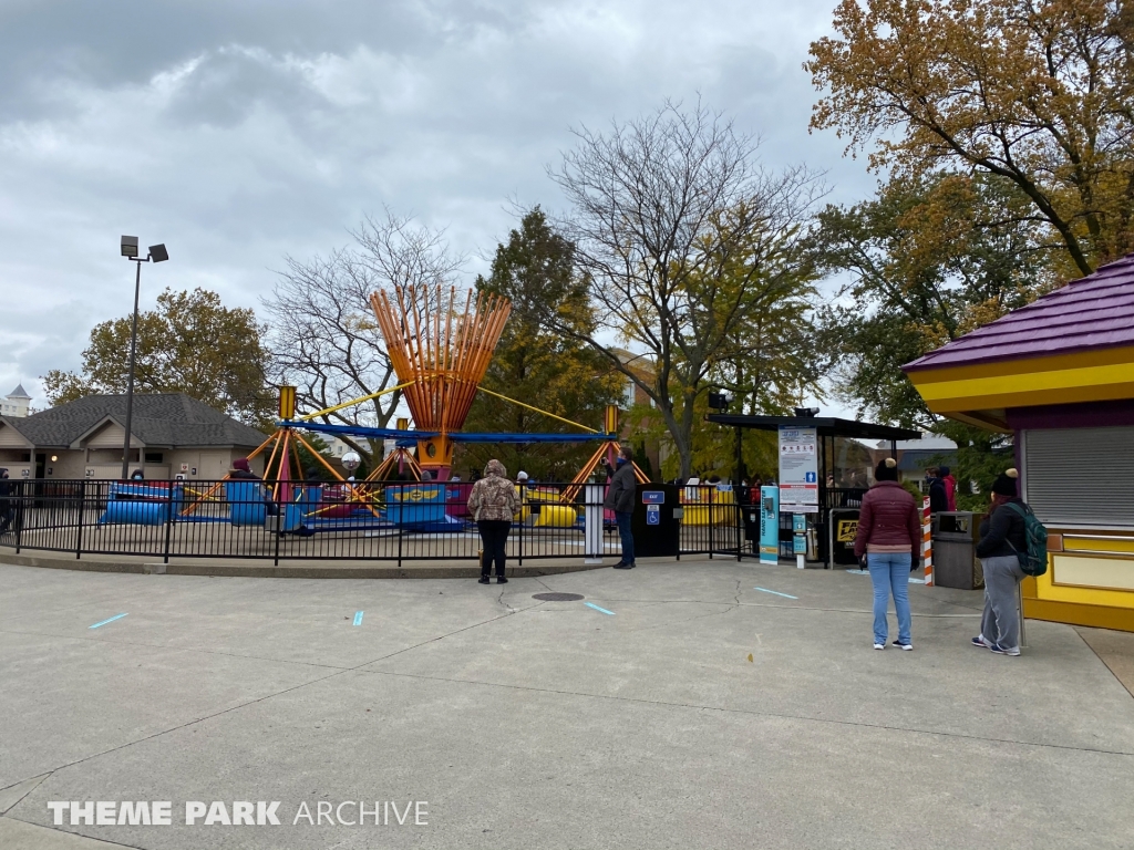 Atomic Scrambler at Cedar Point