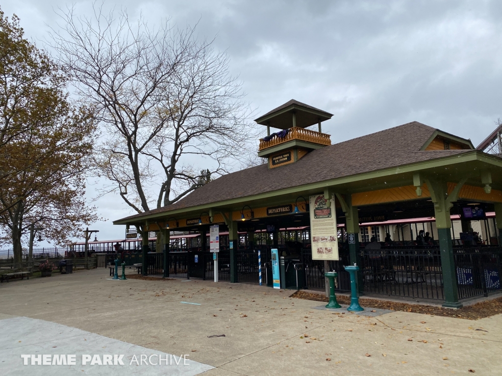 CP & LE Railroad at Cedar Point