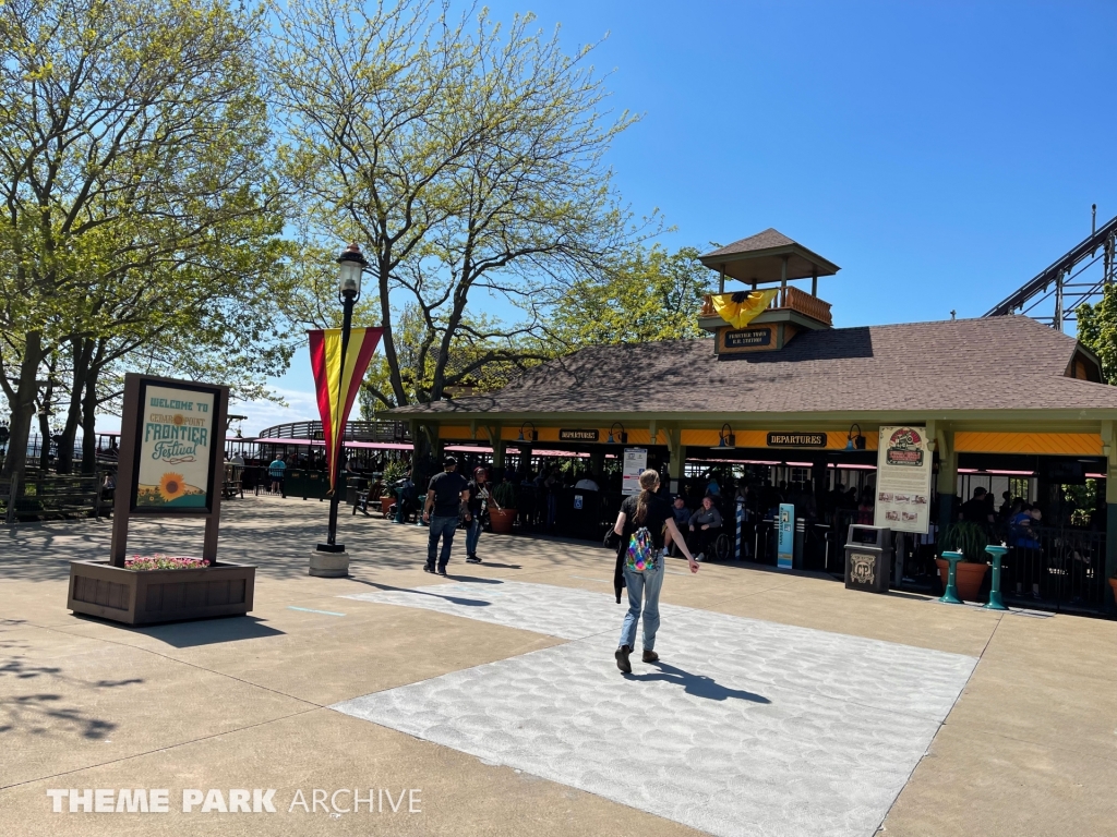 CP & LE Railroad at Cedar Point
