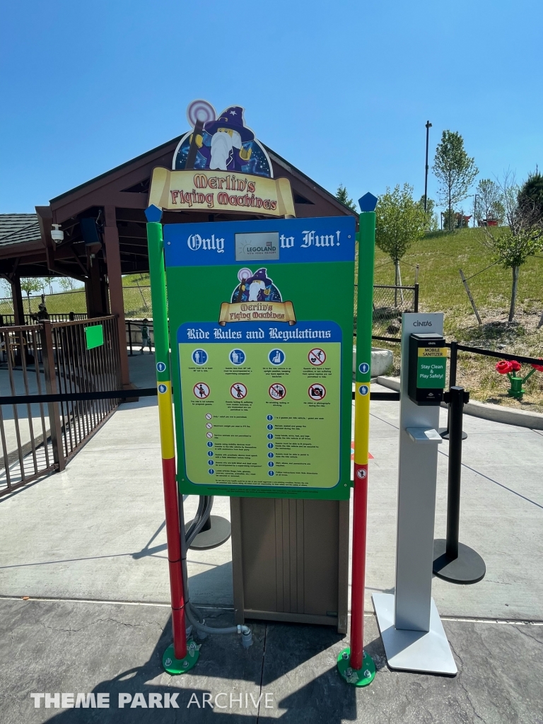 Merlin's Flying Machines at LEGOLAND New York