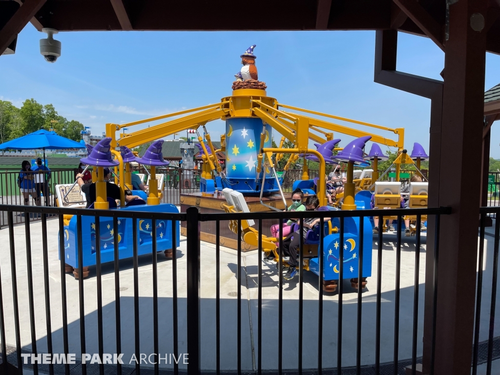 Merlin's Flying Machines at LEGOLAND New York