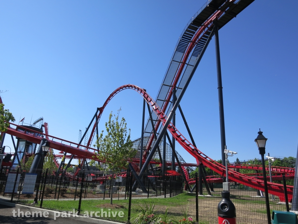 X Flight at Six Flags Great America