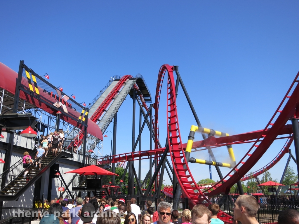 X Flight at Six Flags Great America