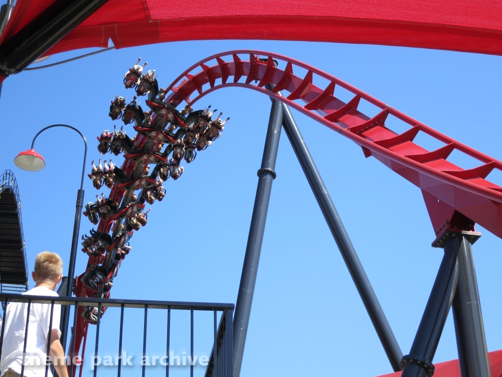 X Flight at Six Flags Great America
