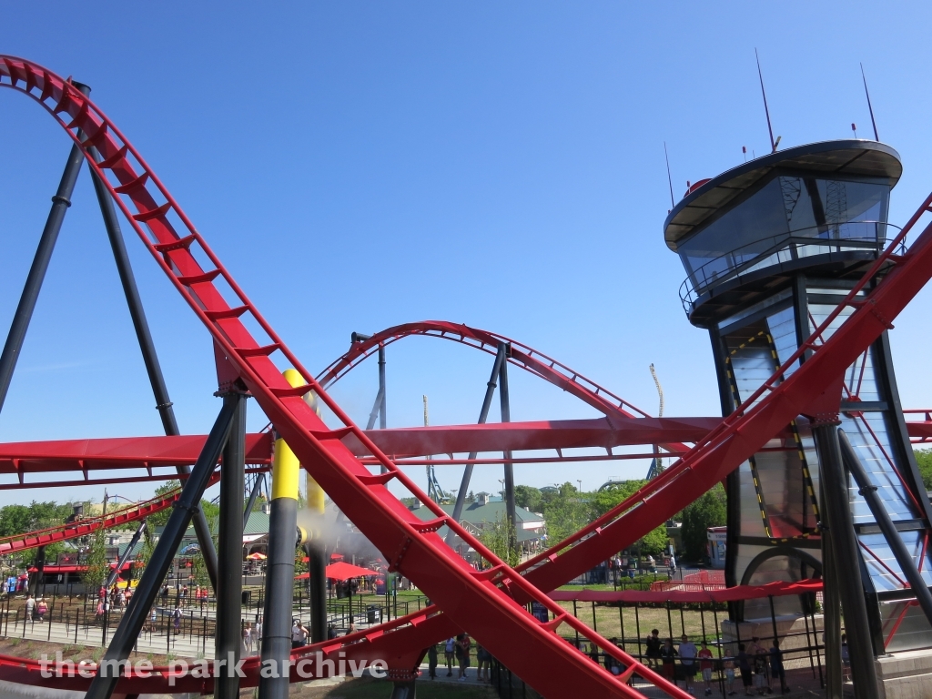 X Flight at Six Flags Great America
