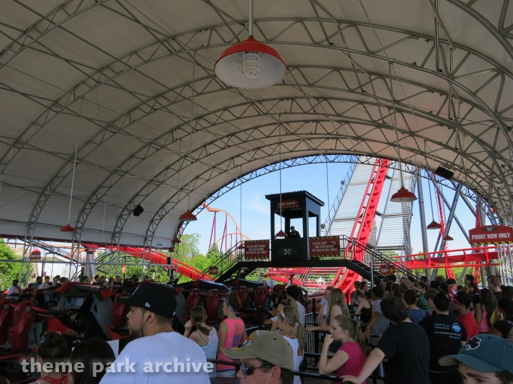 X Flight at Six Flags Great America