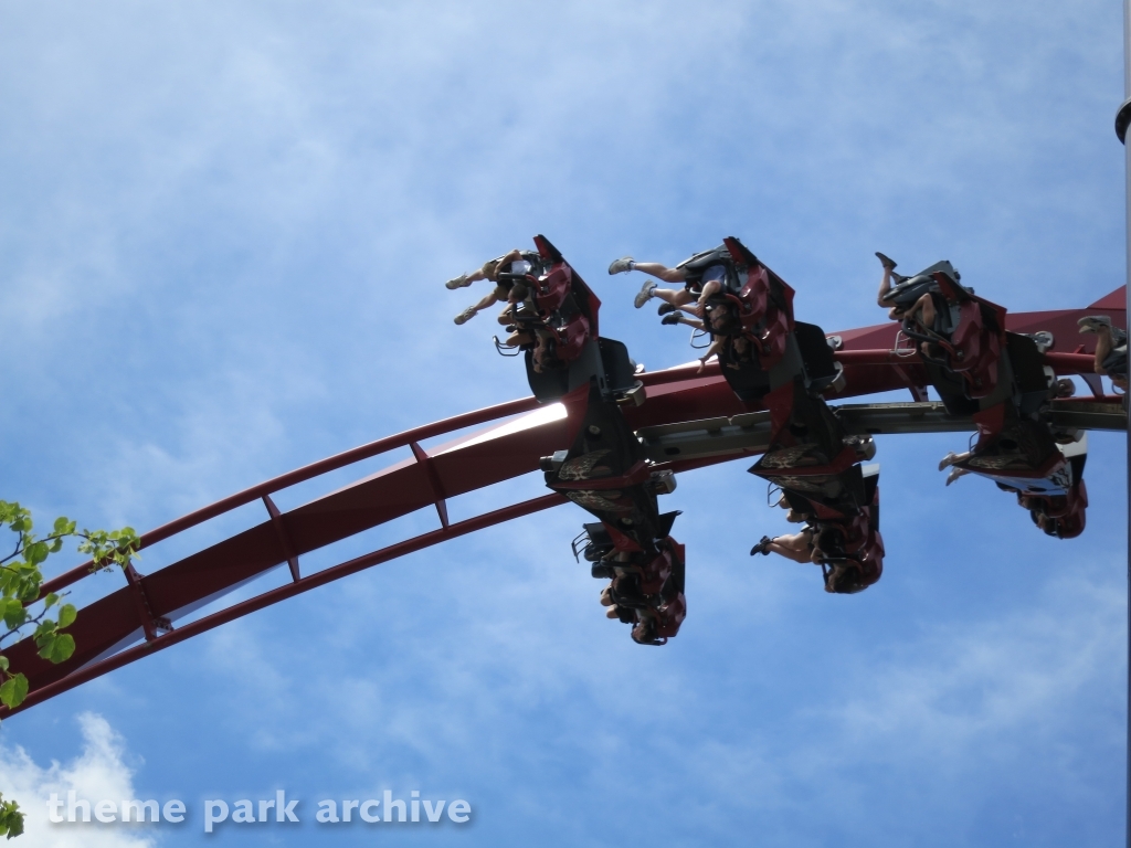 X Flight at Six Flags Great America