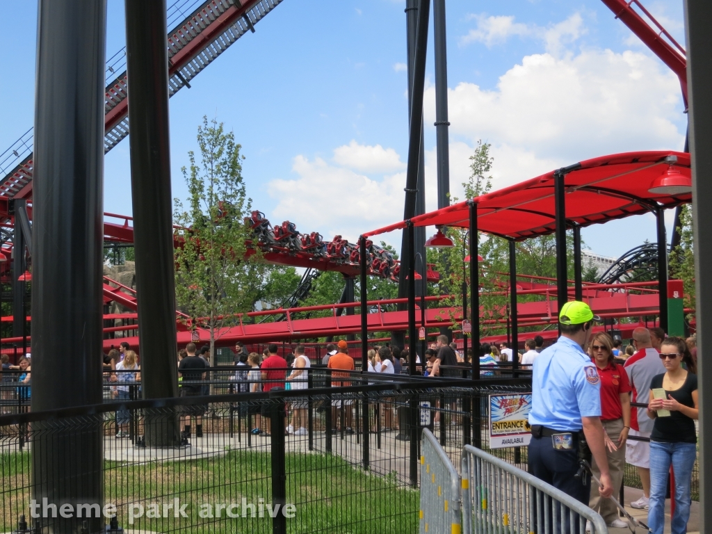 X Flight at Six Flags Great America