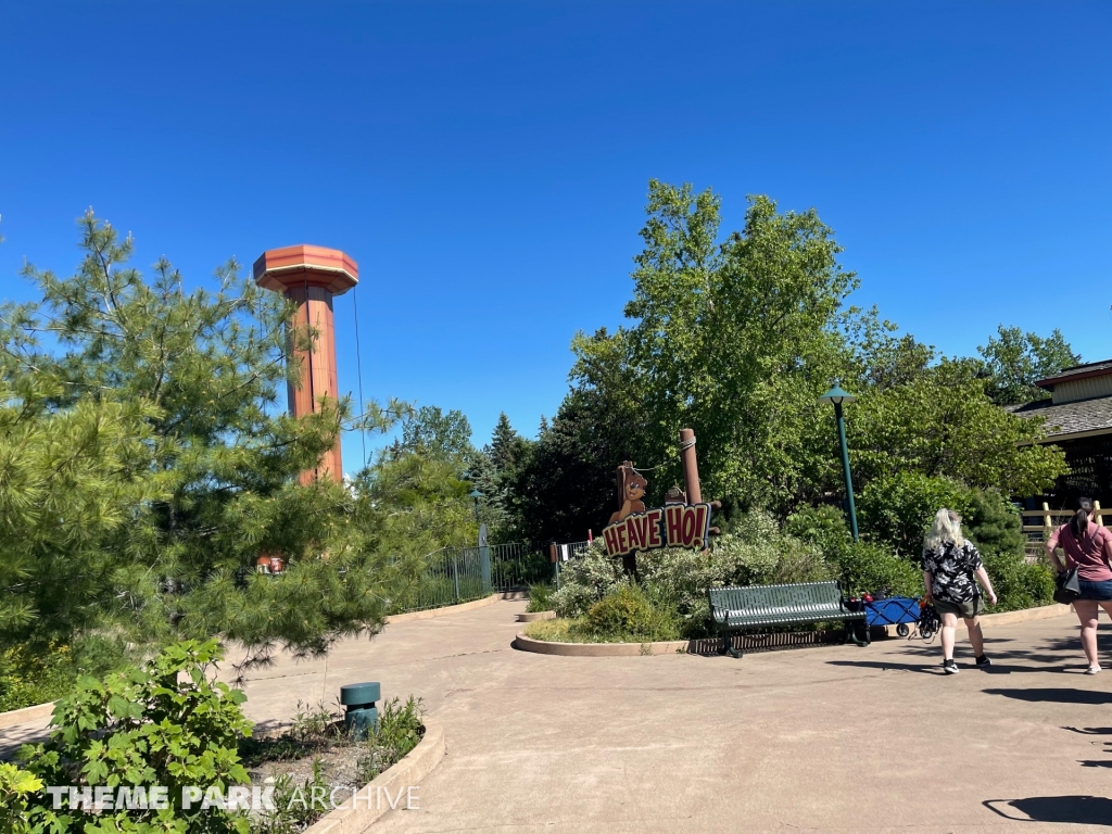 Heave Ho! at Six Flags Darien Lake
