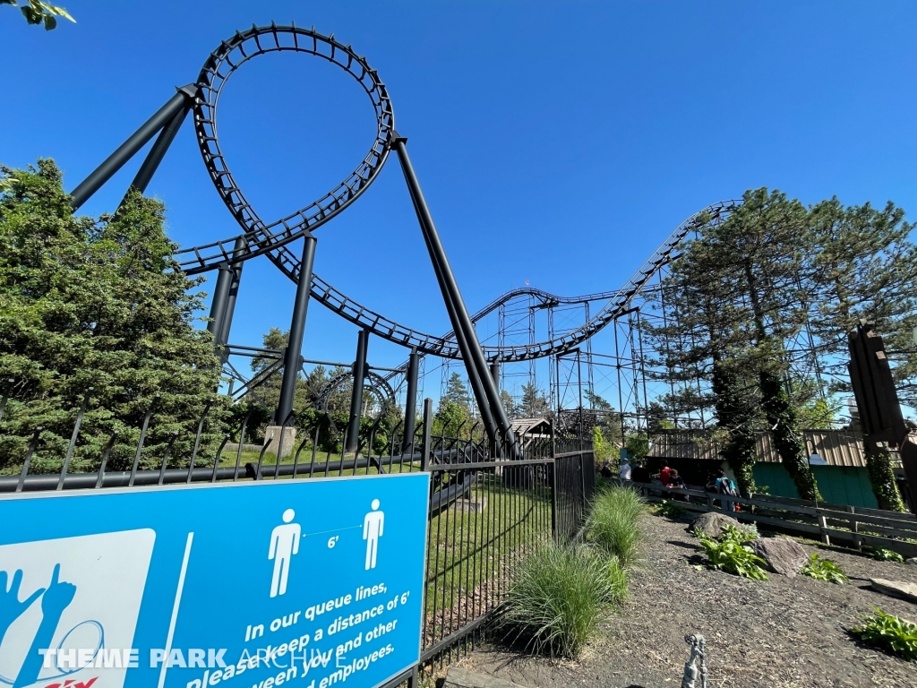 Viper at Six Flags Darien Lake