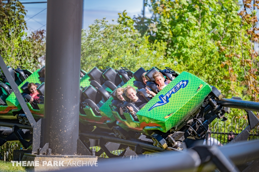 Viper at Six Flags Darien Lake