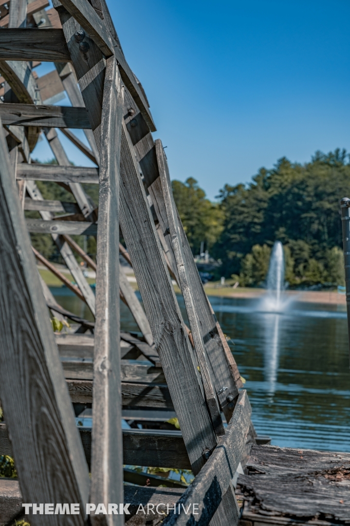 Raven at Holiday World