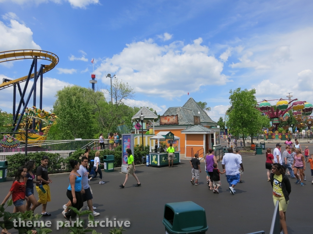 Mardi Gras at Six Flags Great America