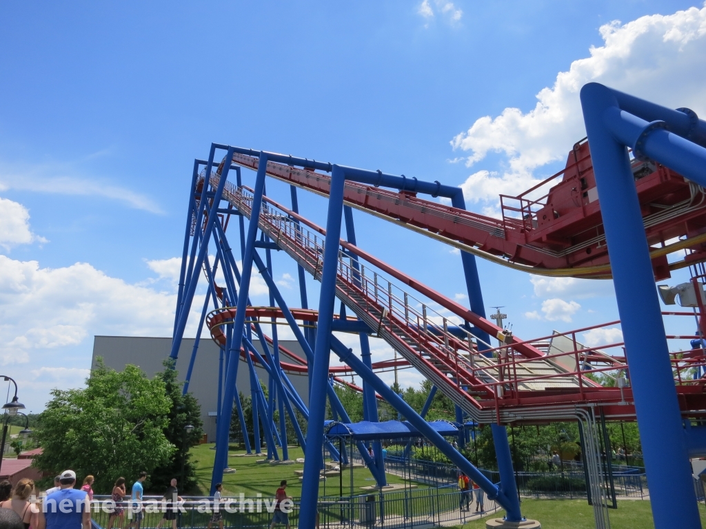 Superman Ultimate Flight at Six Flags Great America