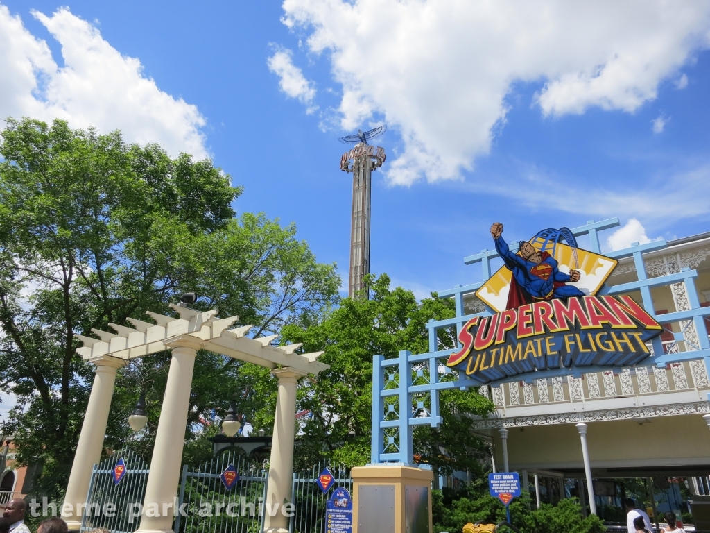 Superman Ultimate Flight at Six Flags Great America