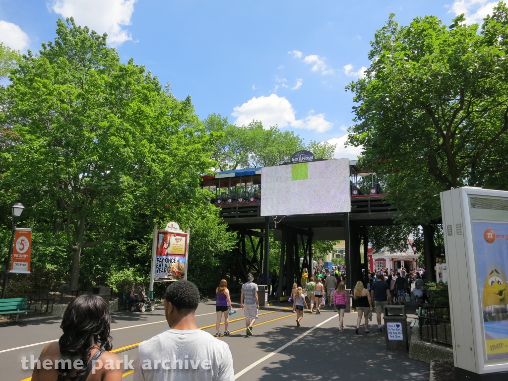 Carousel Plaza at Six Flags Great America