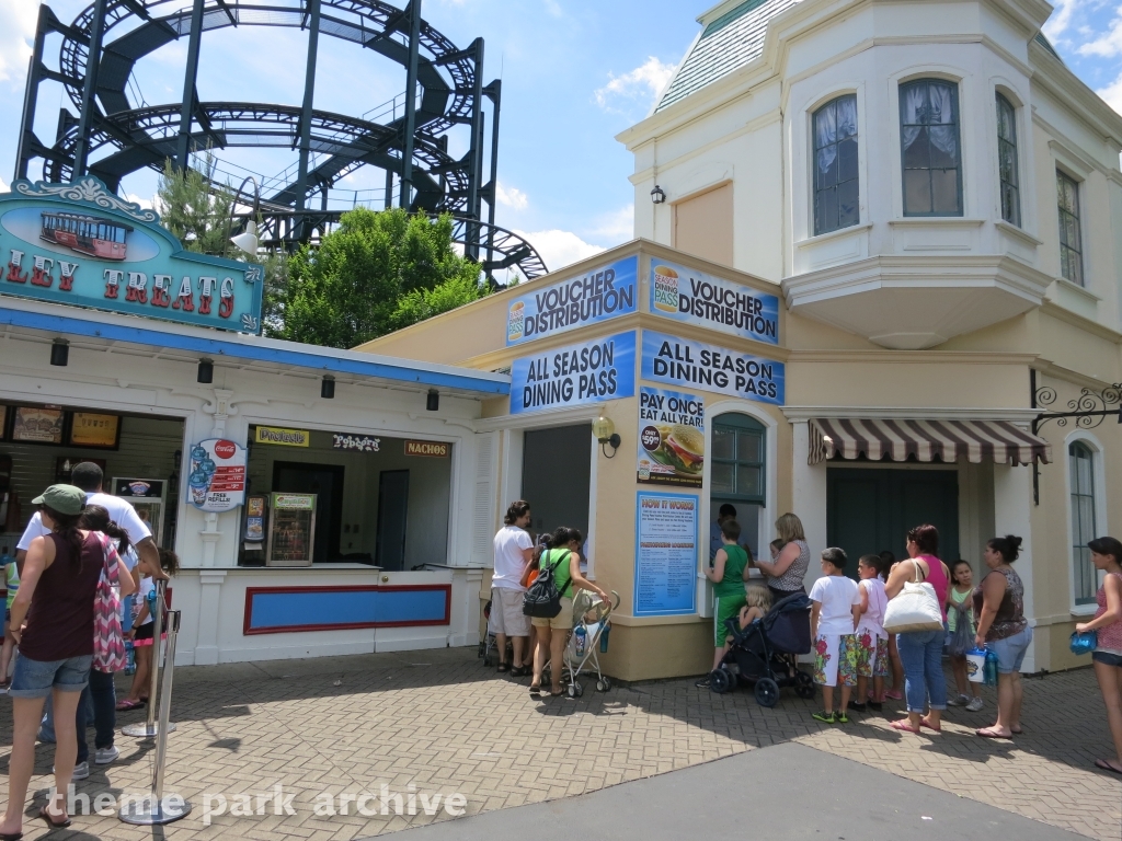 Whizzer at Six Flags Great America