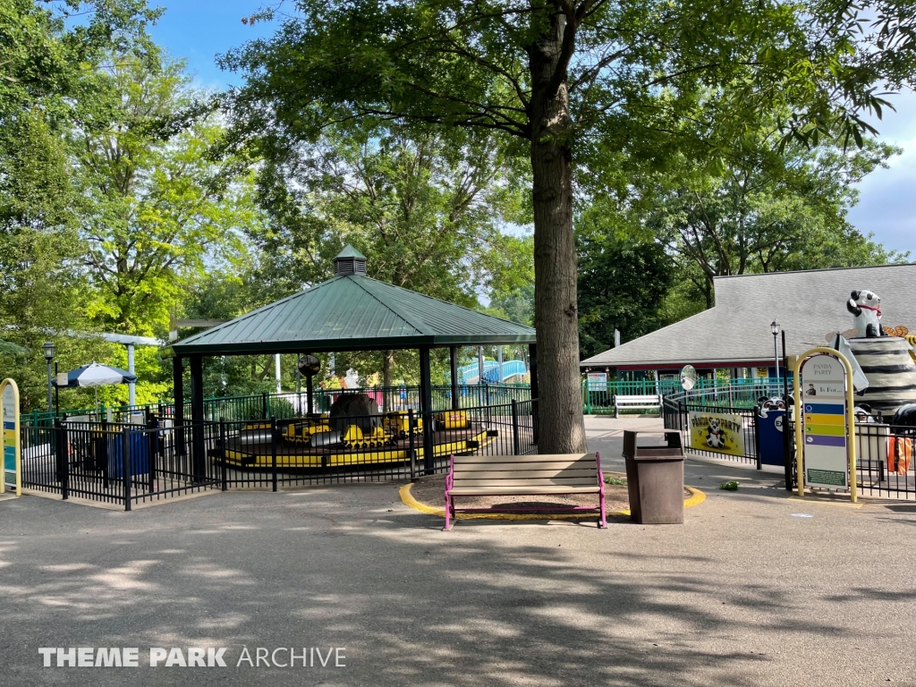 Duke's Dozers at Dutch Wonderland
