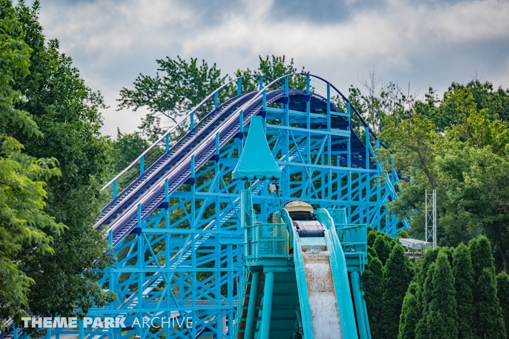 Double Splash Flume at Dutch Wonderland