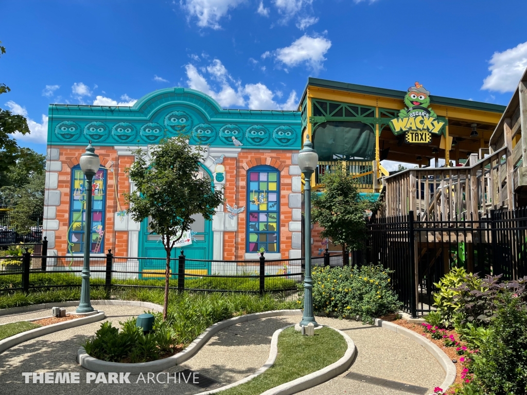 Oscar's Wacky Taxi at Sesame Place Philadelphia
