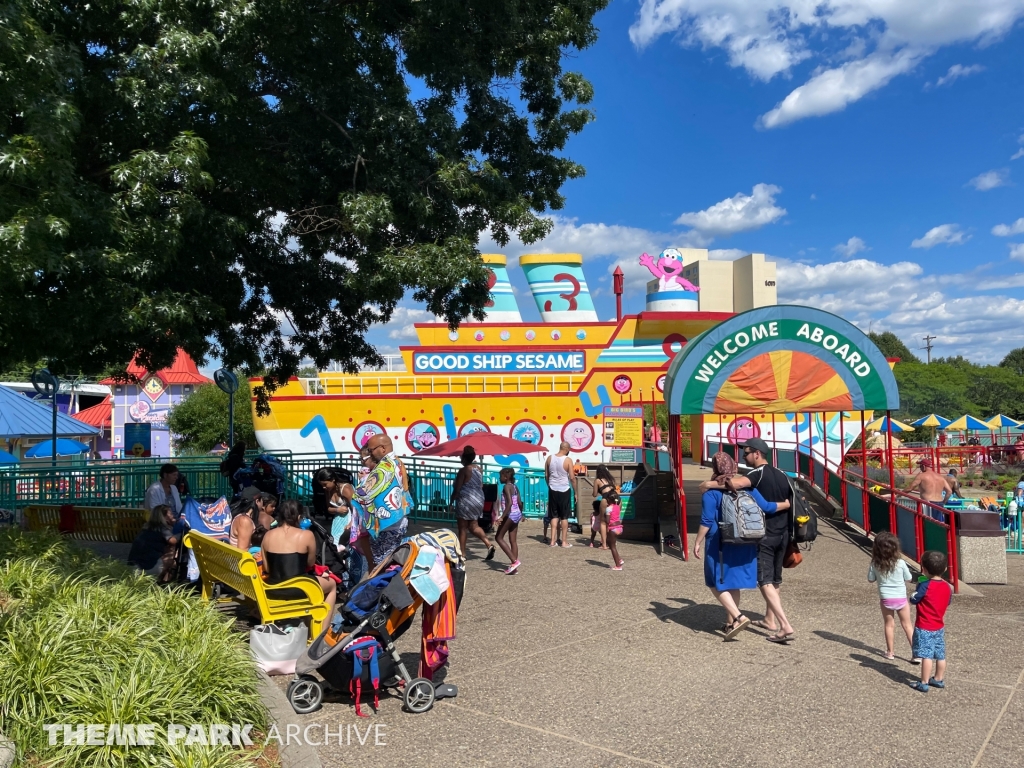 Big Bird's Rambling River at Sesame Place Philadelphia
