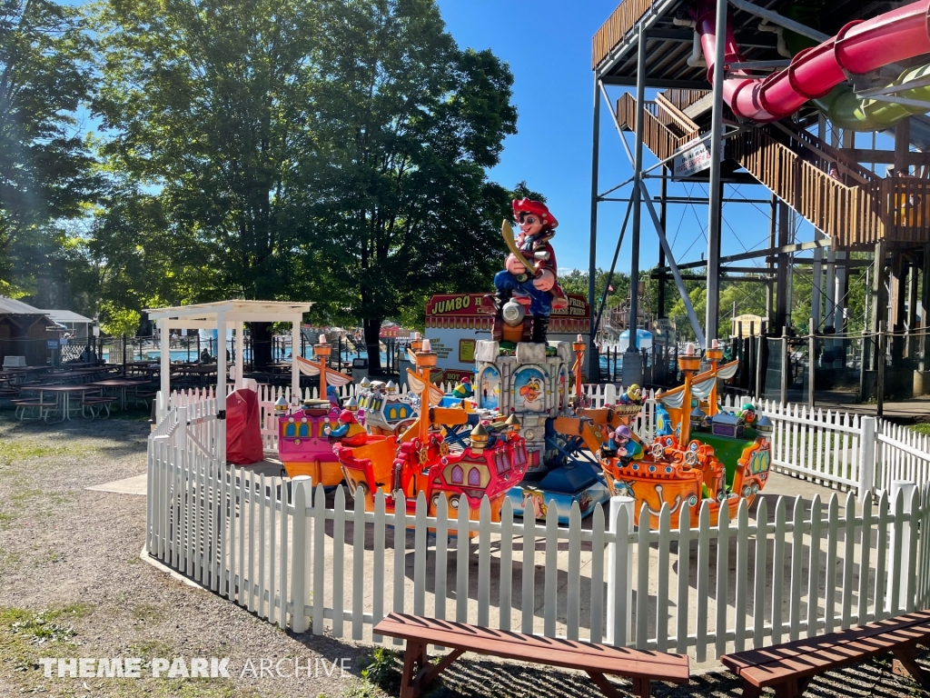 Flying Pirate Ship at Land of Make Believe