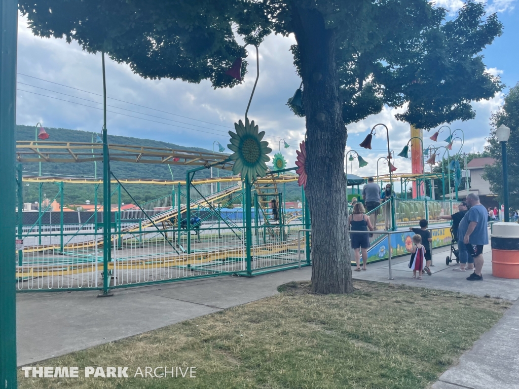Wacky Worm at DelGrosso's Amusement Park