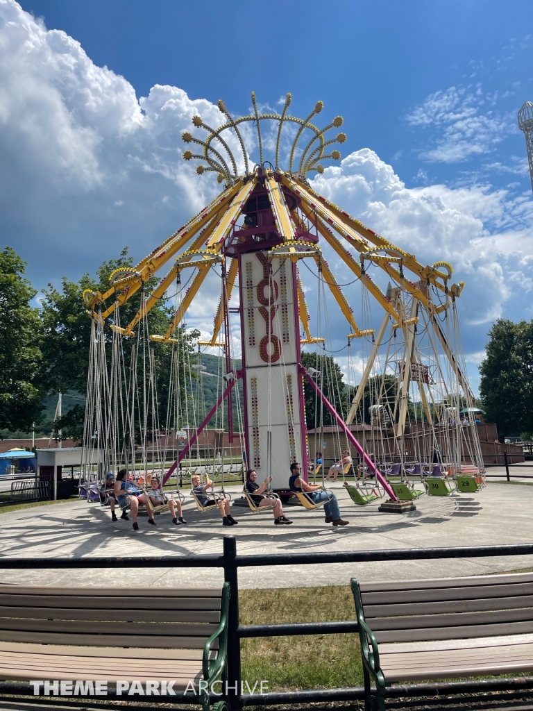 Yo Yo at DelGrosso's Amusement Park