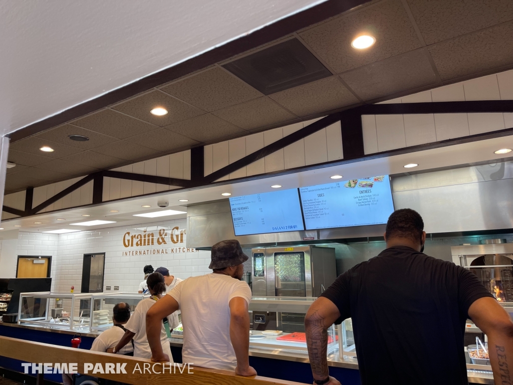 International Street at Kings Dominion